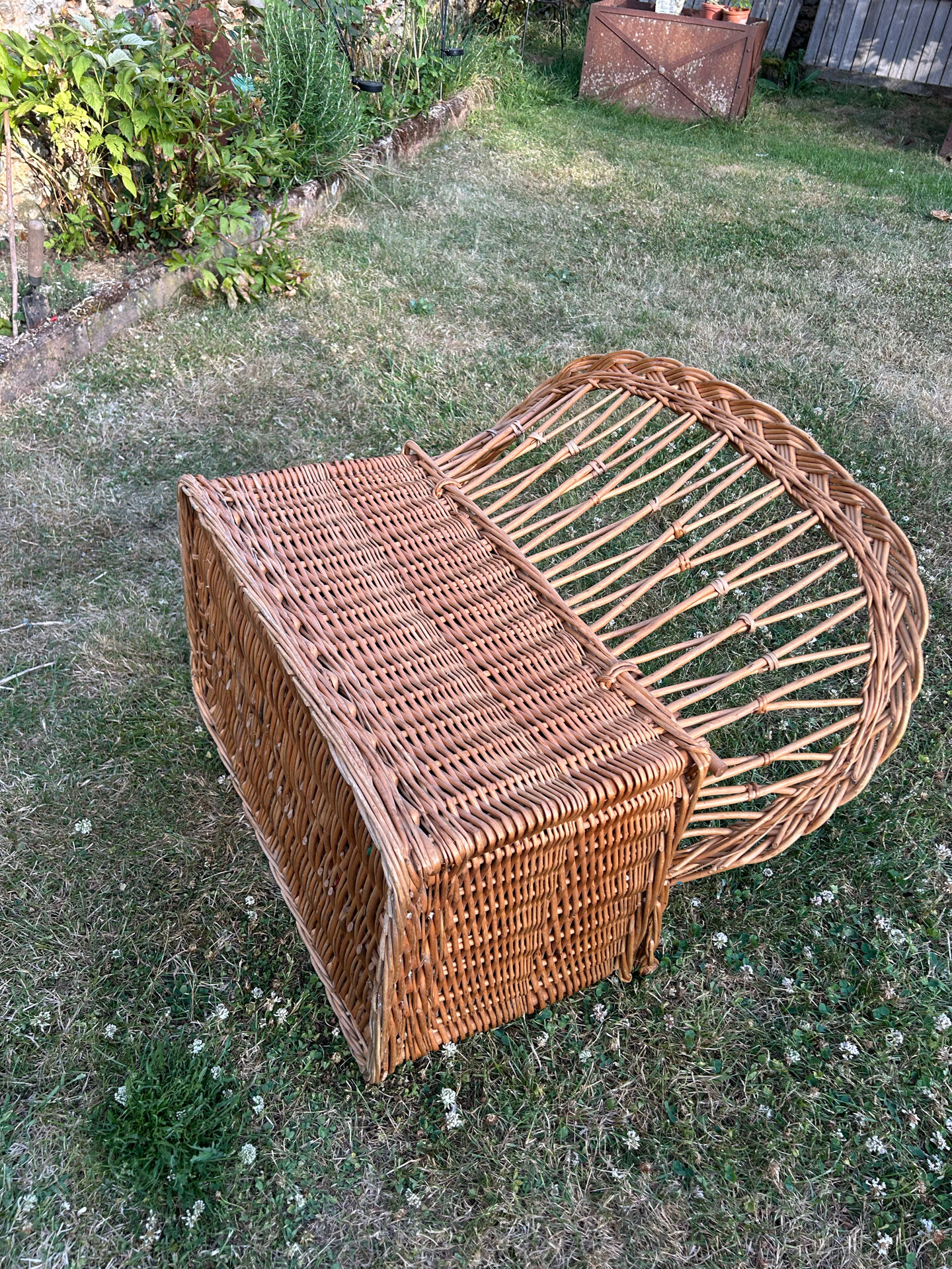 Vintage 1960 wicker storage bench