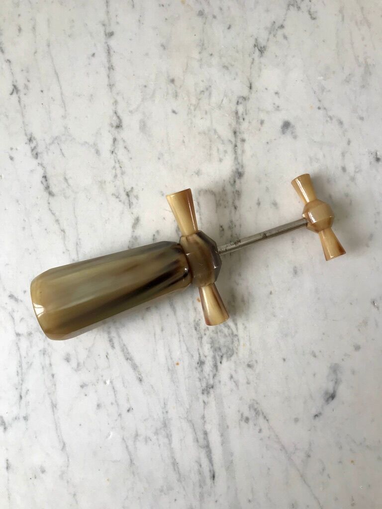 Corkscrew horn 60s