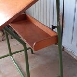 Table à dessin.