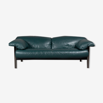 Sofa by Potrona Frau model Pausa in green leather