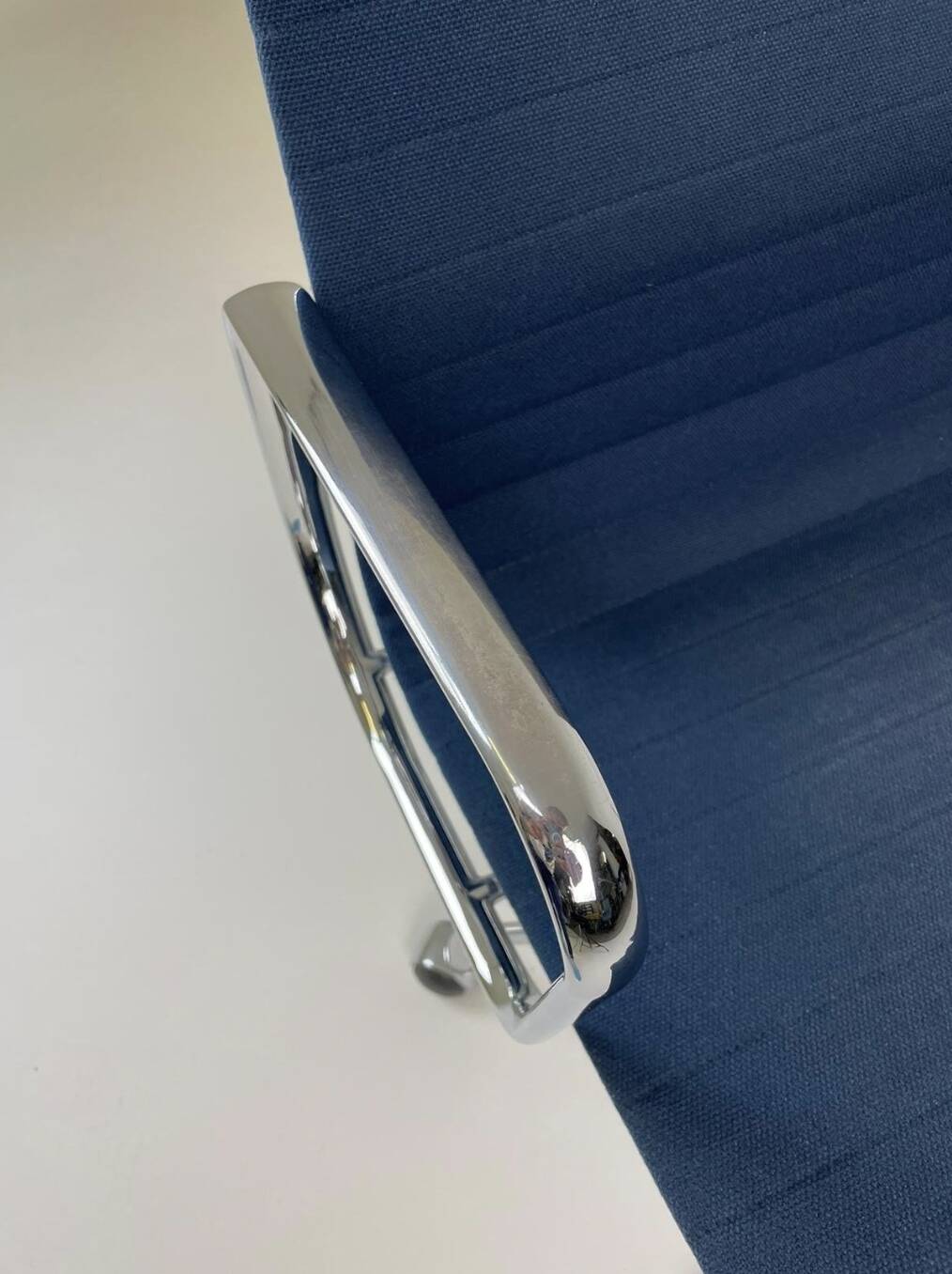 Blue fabric office chair, ICF - Charles Eames, Ray Eames - EA108 aluminum group