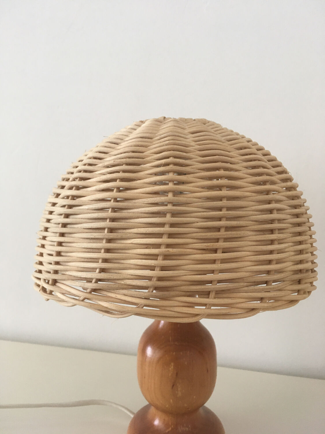 Wicker lamp