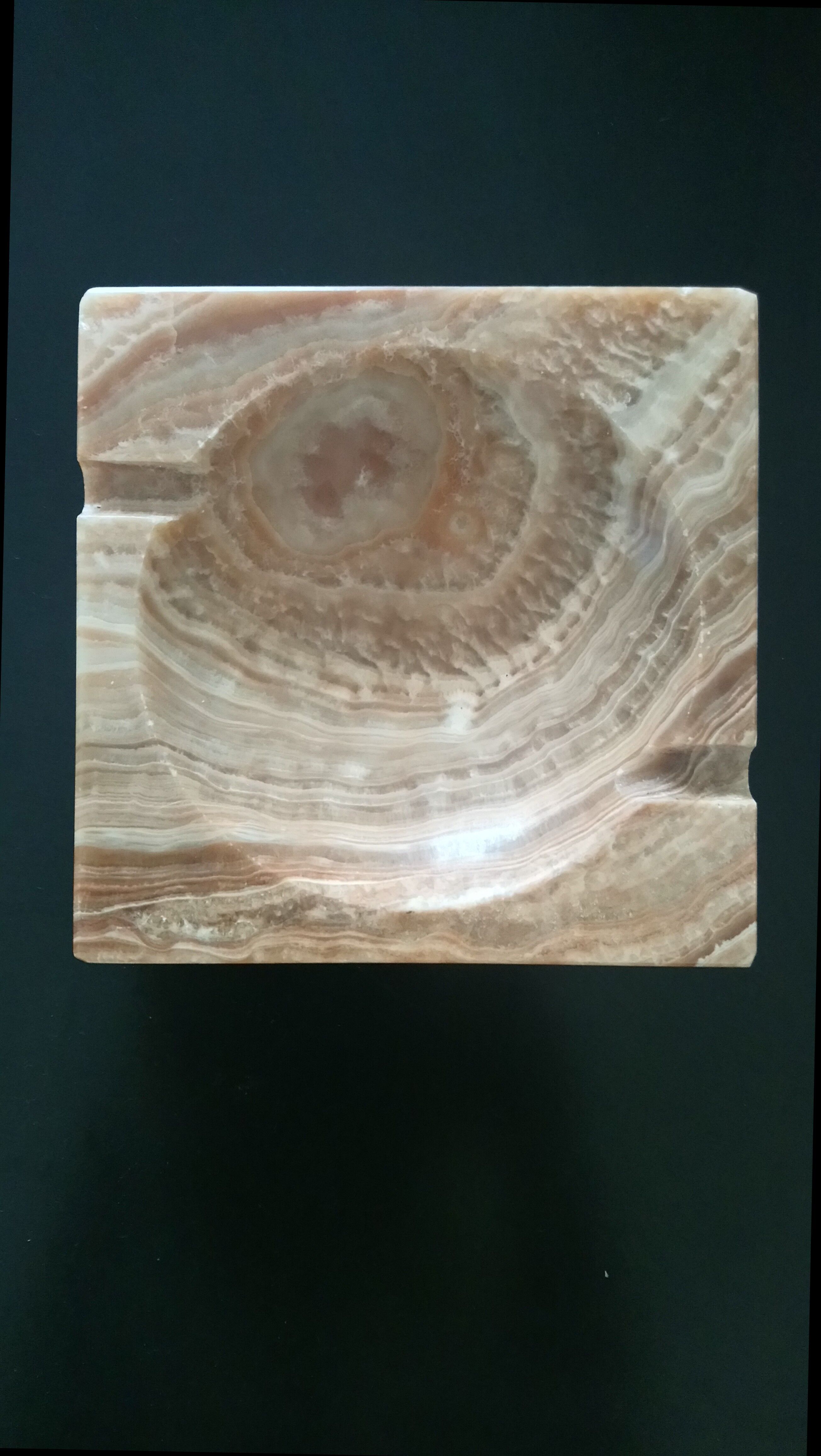 Cendrier en onyx marbré des années 1970