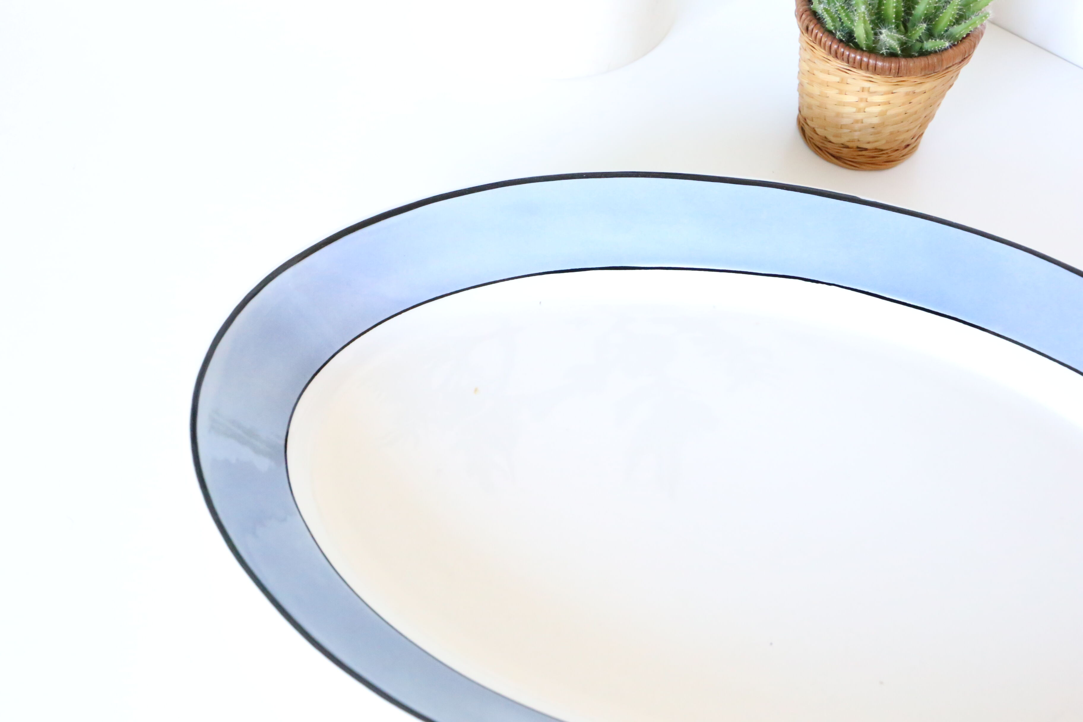 Oval dish Moulin des Wolves