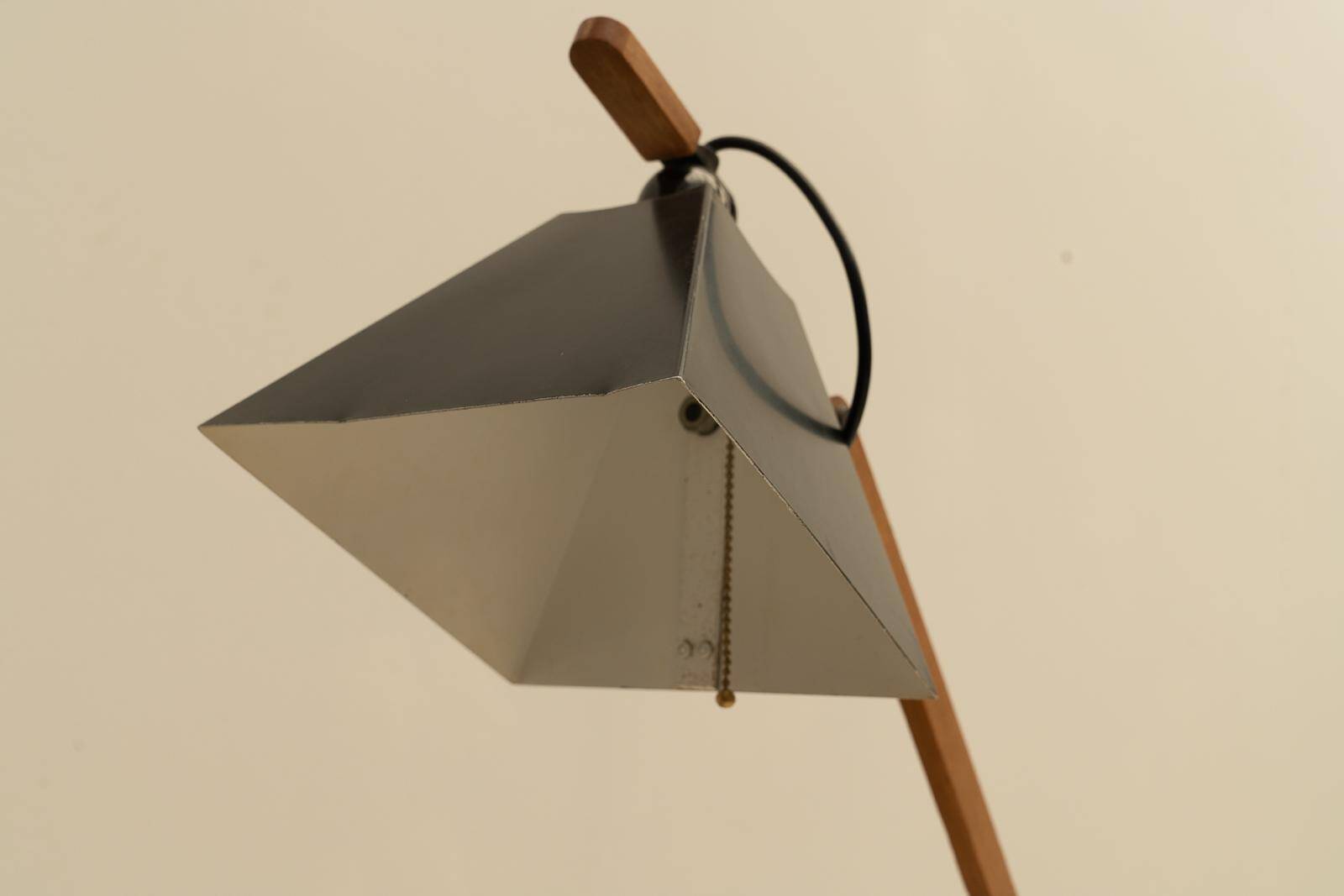 Articulated floor lamp By Gemma Bernal for Tramo 1970's