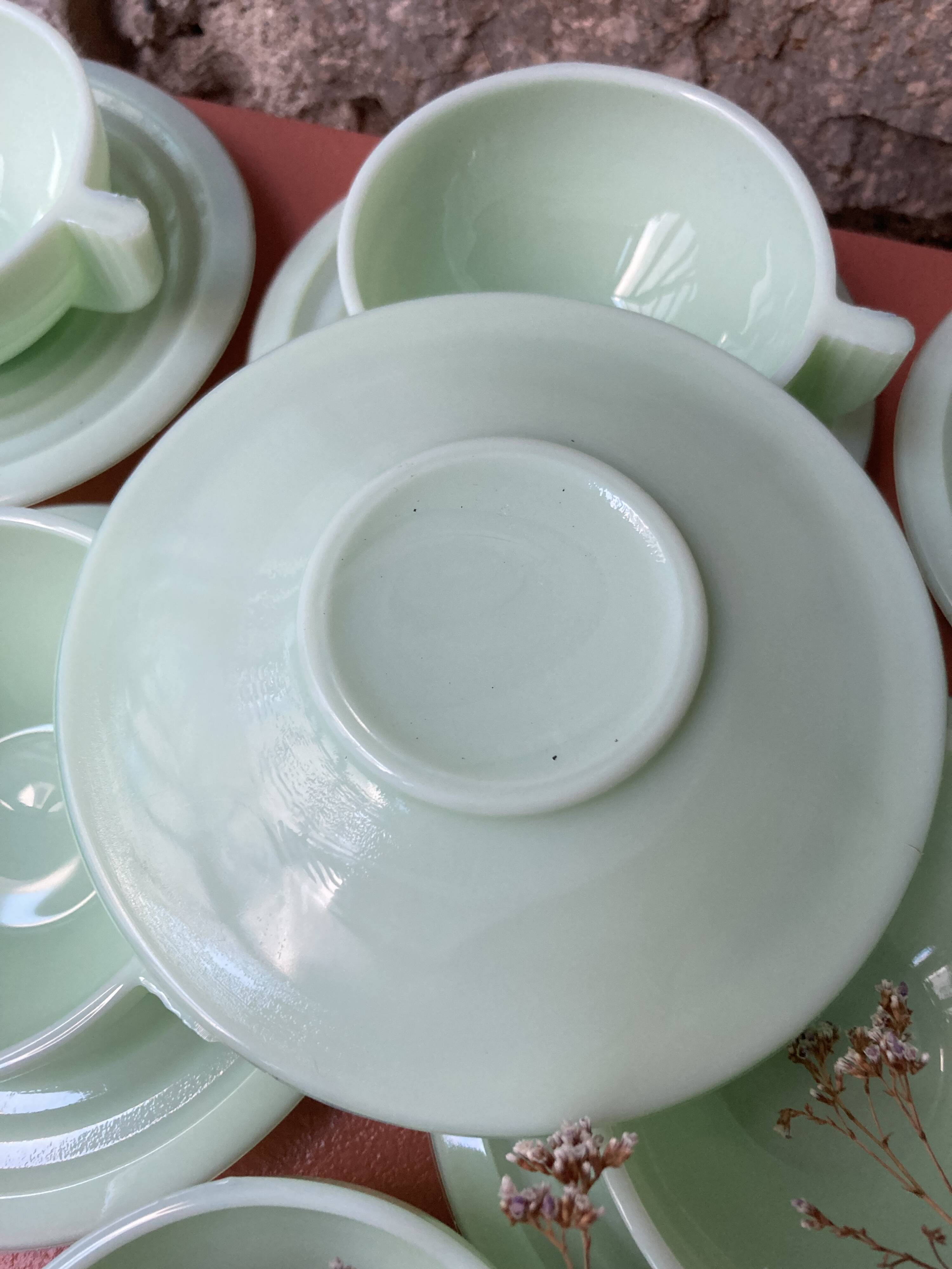 service à café Art Déco vert mint verre opale