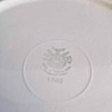 Large round ceramic serving dish Villeroy and Boch Mettlach model 1562.