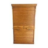 Curtain cabinet