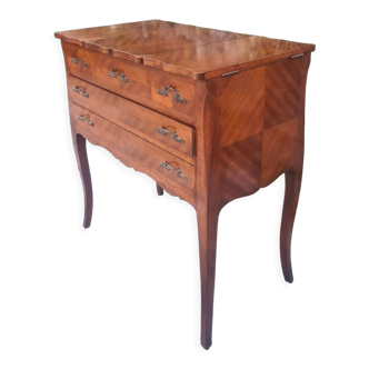 Mahogany women's dressing table