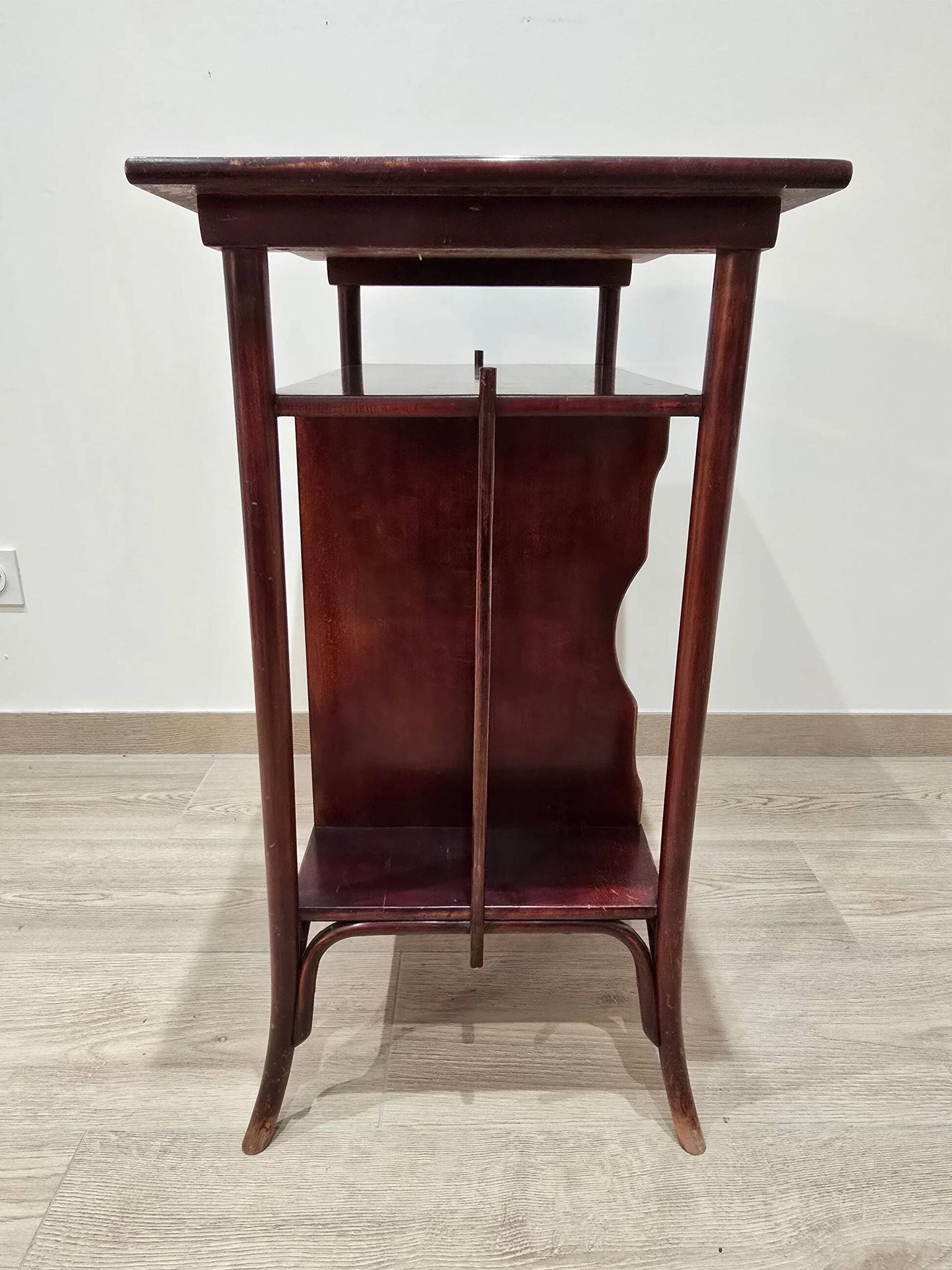 Rare Thonet Wien music table circa 1900 – wooden sheet music holder