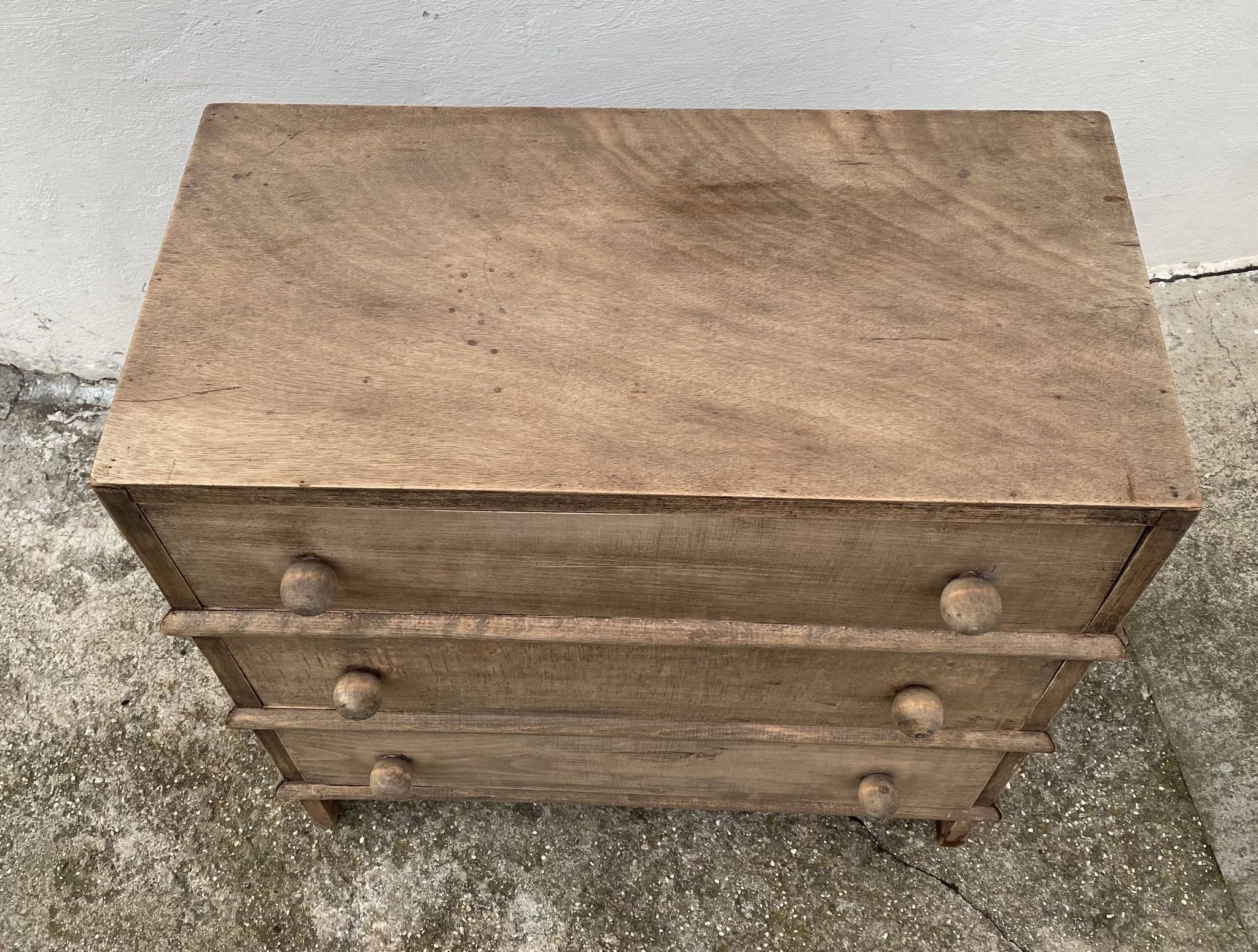 Small Bauhaus vintage chest of drawers from the 1960s.