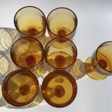7 Verres à pieds ambre