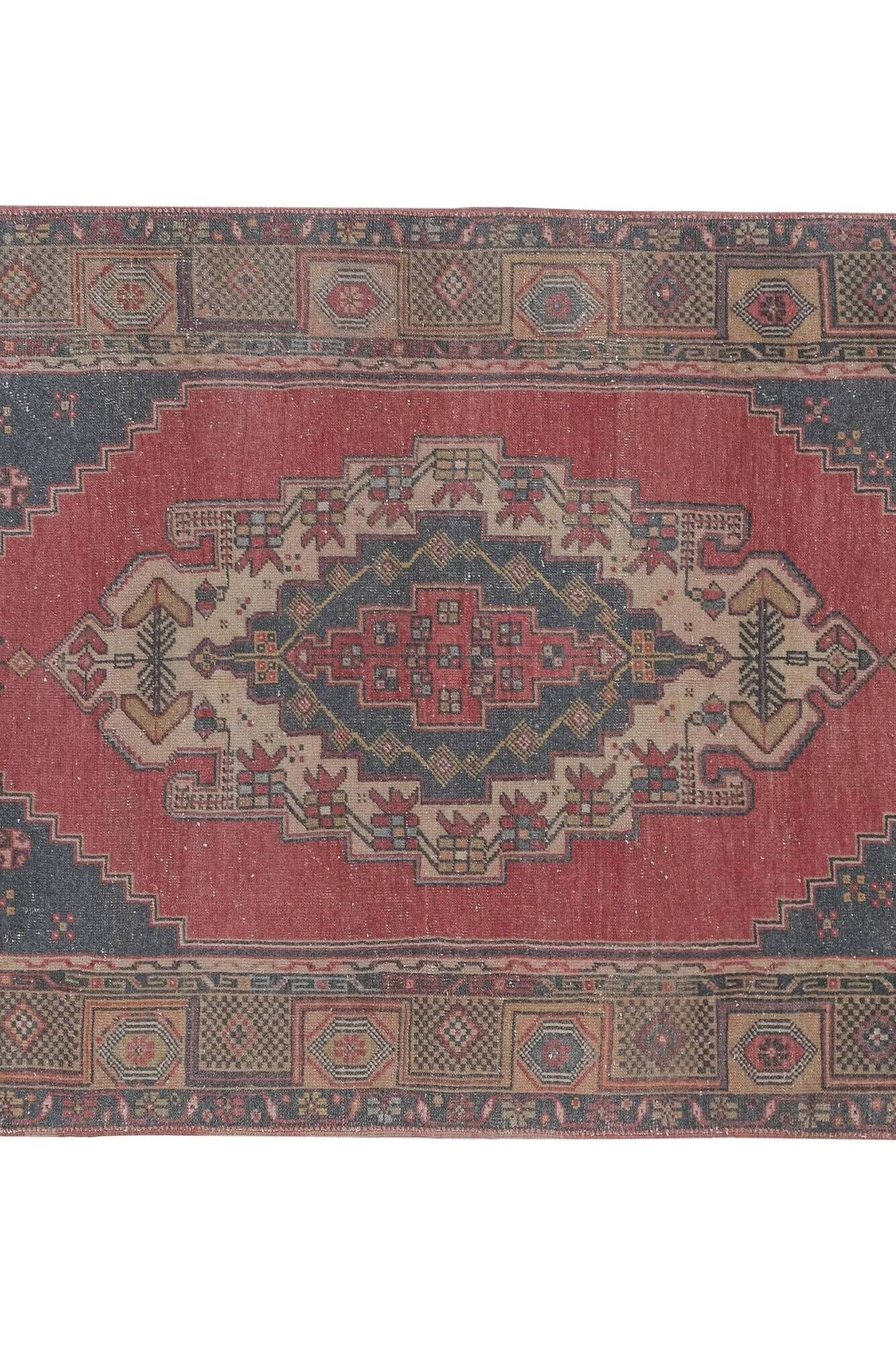 Vintage Turkish Oushak rug 133x235 cm
