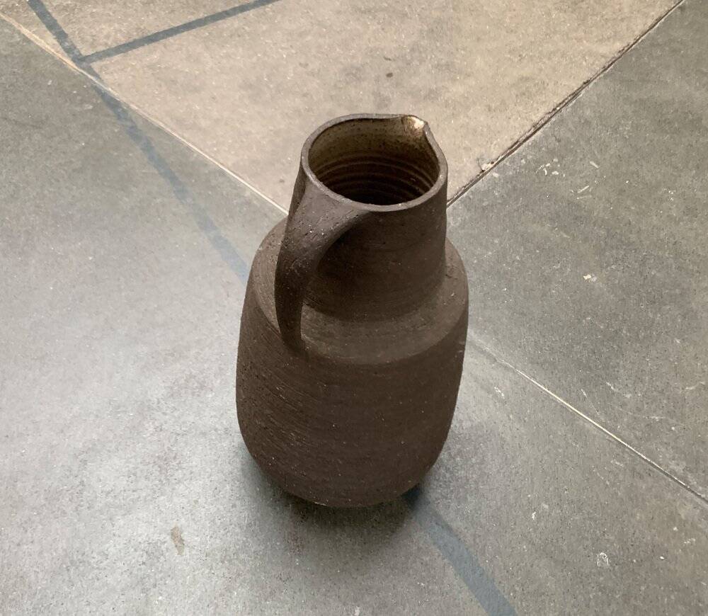 Brutalist German vase on a mid-century stand by Krösselbach Keramik, 1960s.