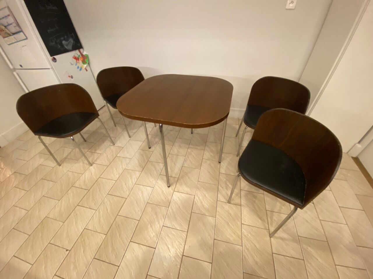 Table & chairs fusion by Sandra Kragnert for Ikea