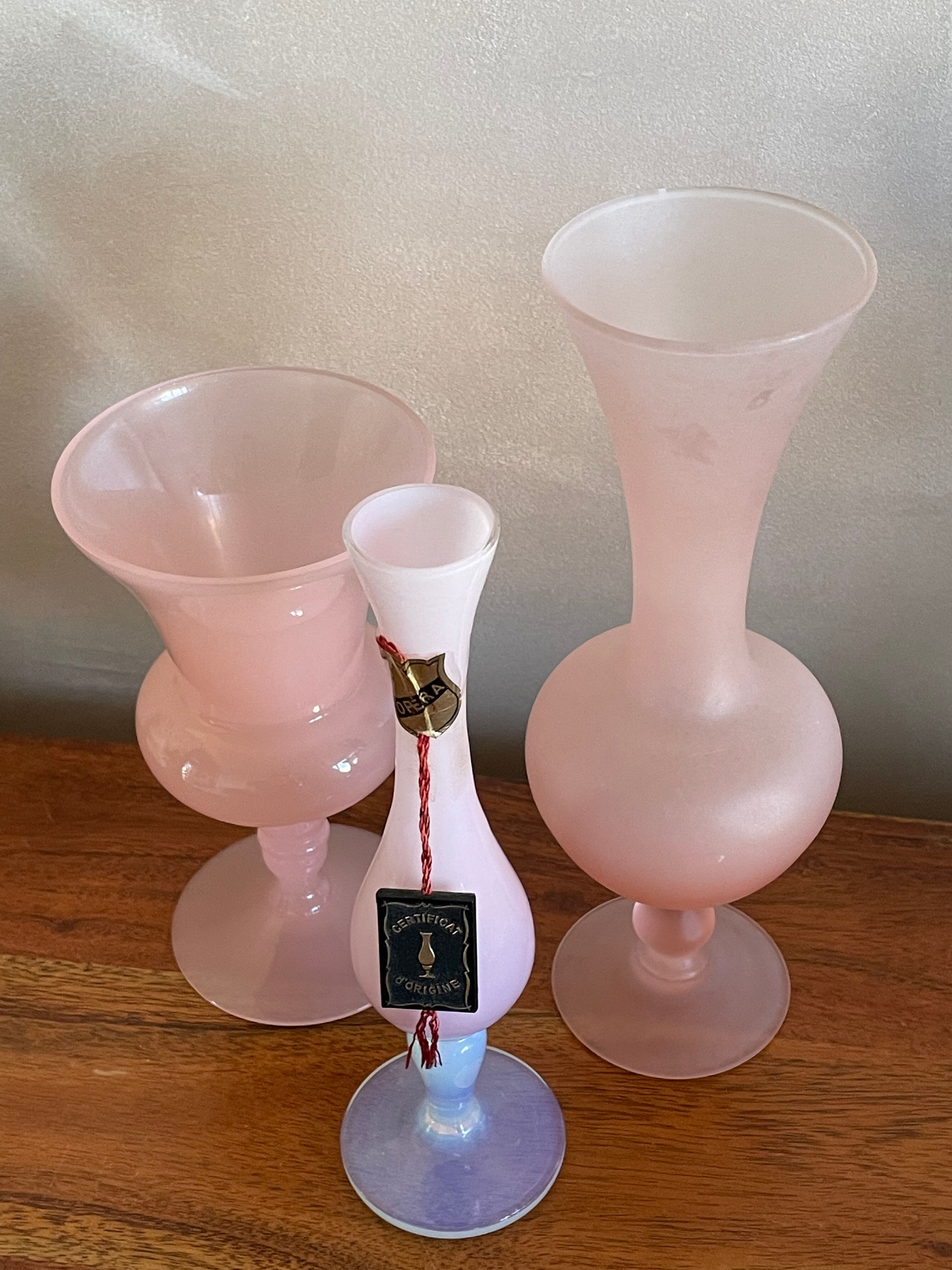 Trio de vases soliflore opaline et verre