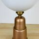 Lampe art déco conique cuivre et globe opaline