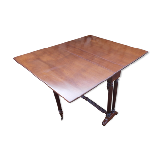 folding table in solid mahogany