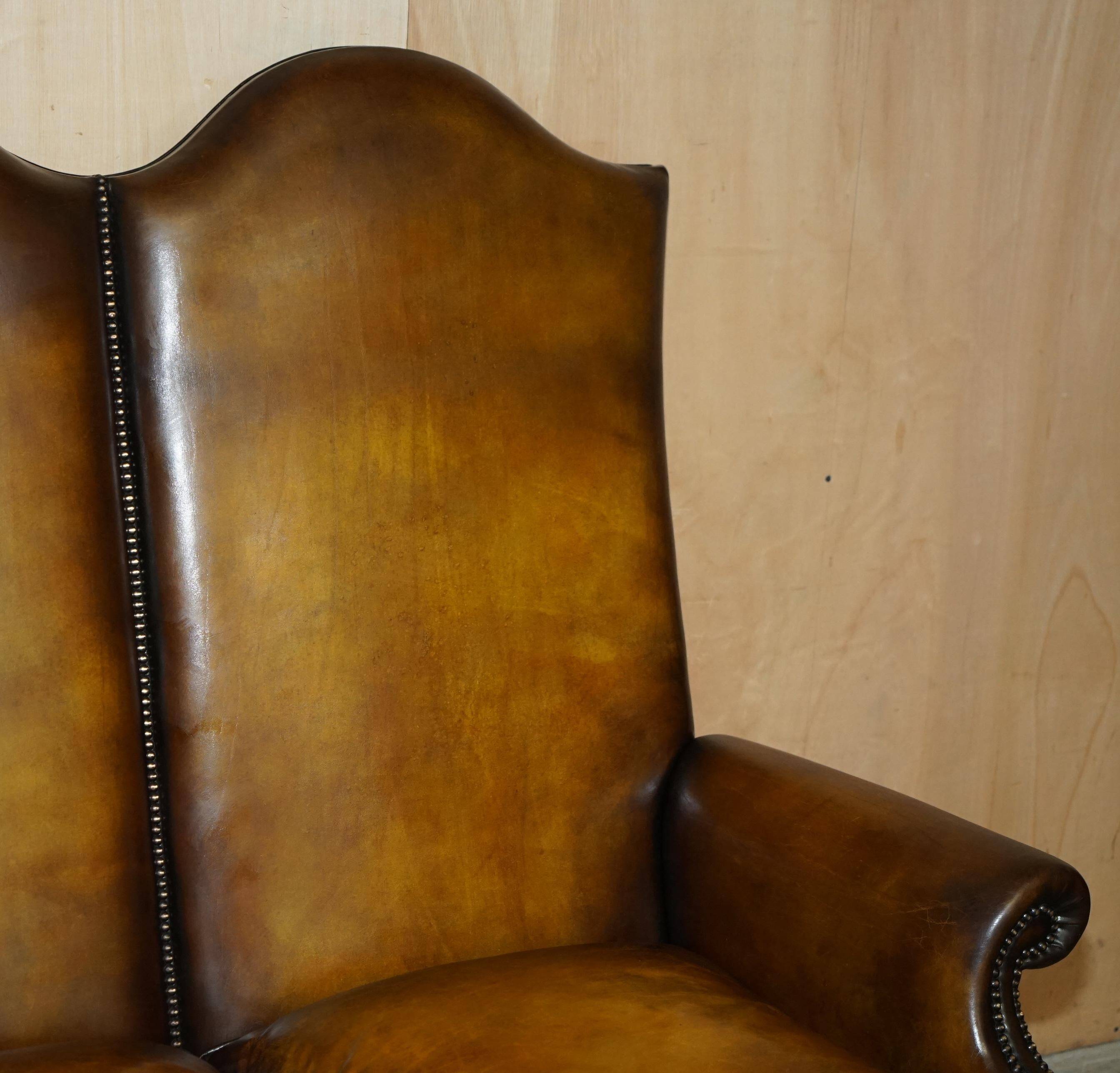 Victorian restored George II style high-back leather canapé