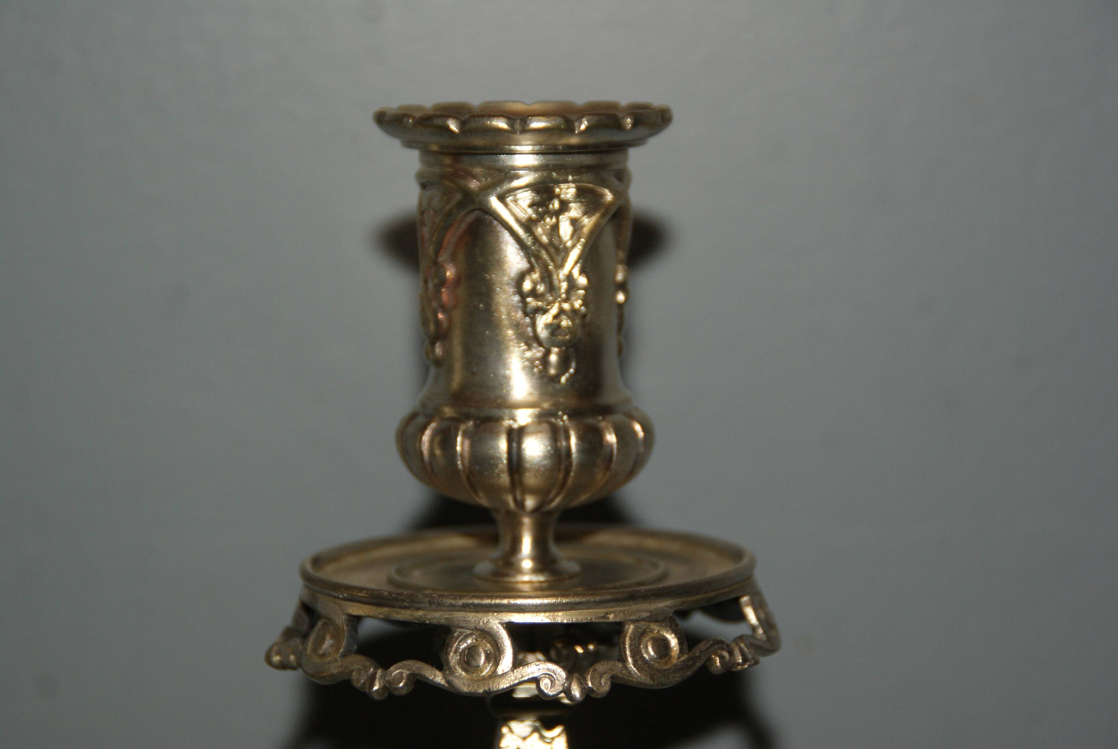 Rare paire de chandeliers en bronze XIX siècle