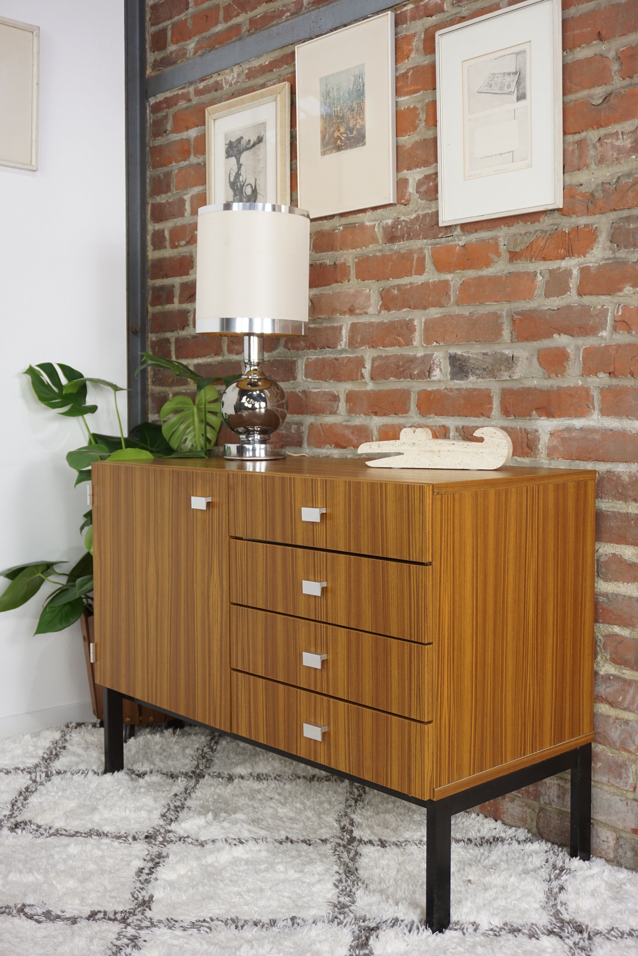 Sideboard Pierre Guariche for Meurop 60