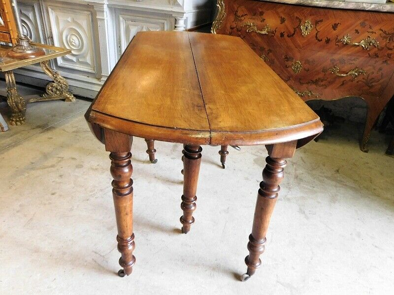 Table 6 feet Louis Philippe with 3 walnut extensions of the 19th siecle