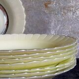 Huit assiettes creuses Duralex verre peint années 60