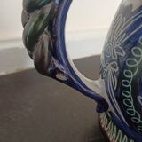 Choppe in polychrome earthenware twisted handle