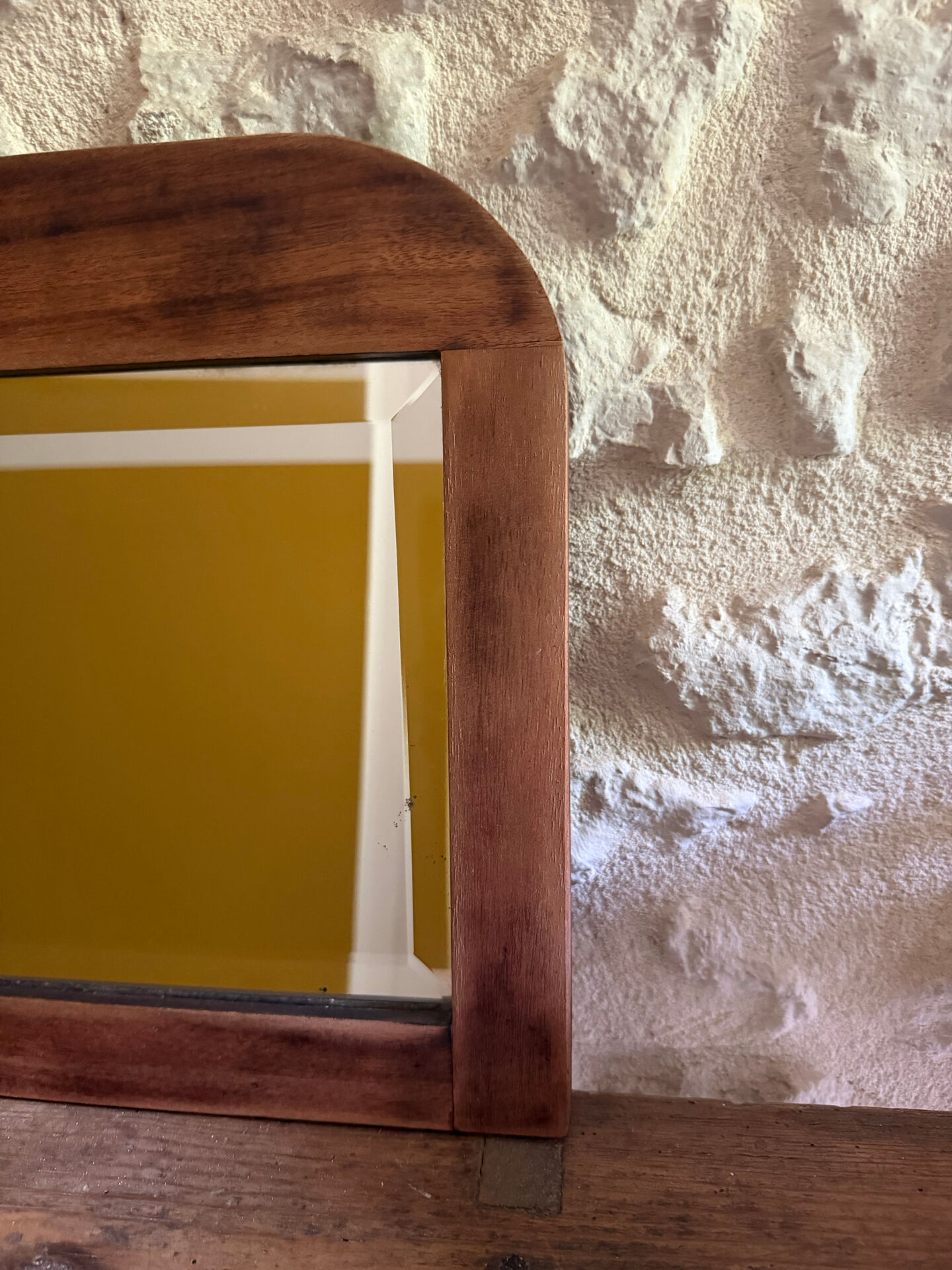 Small bevelled mirror