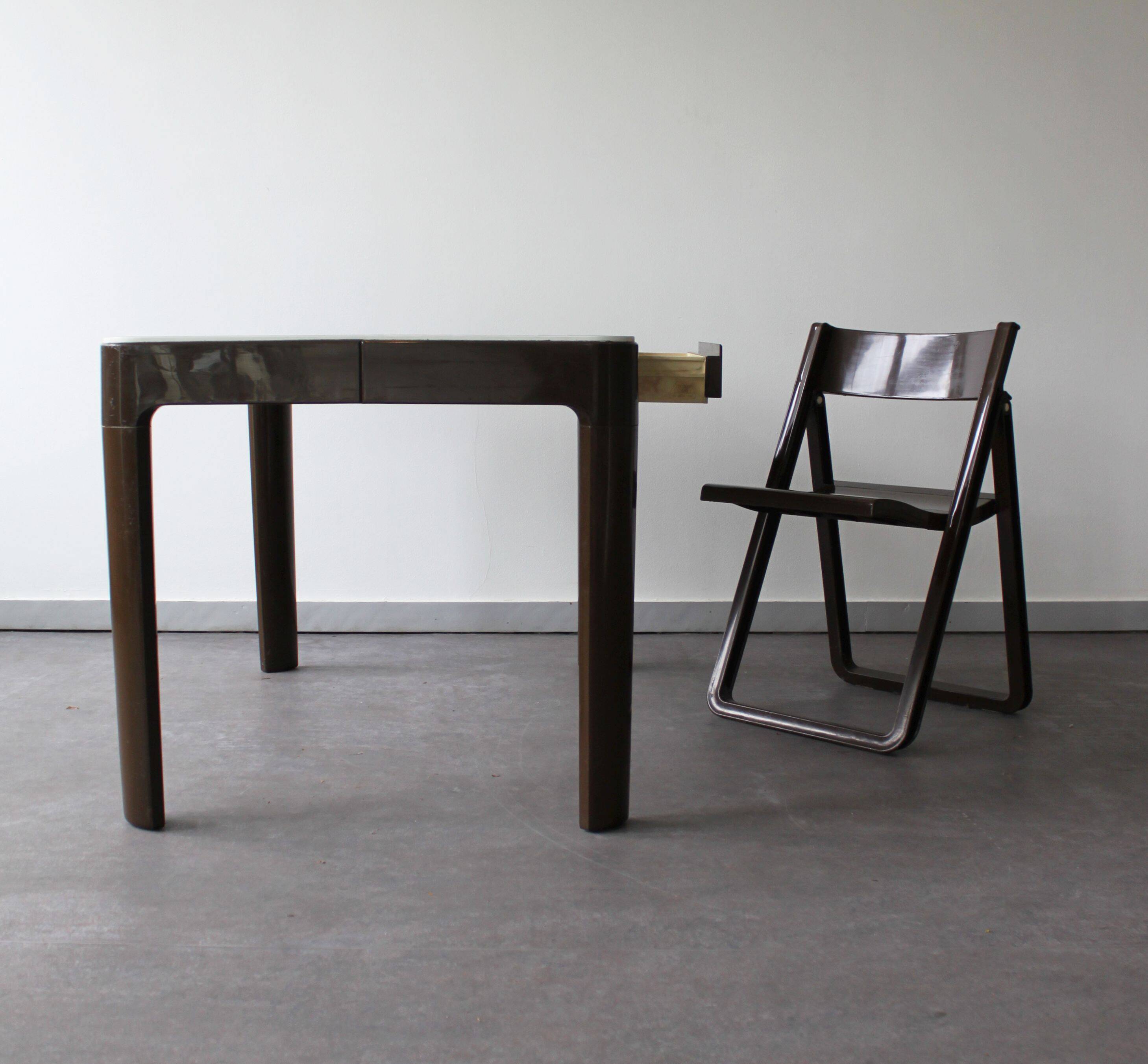Allibert desk, France, 70s.