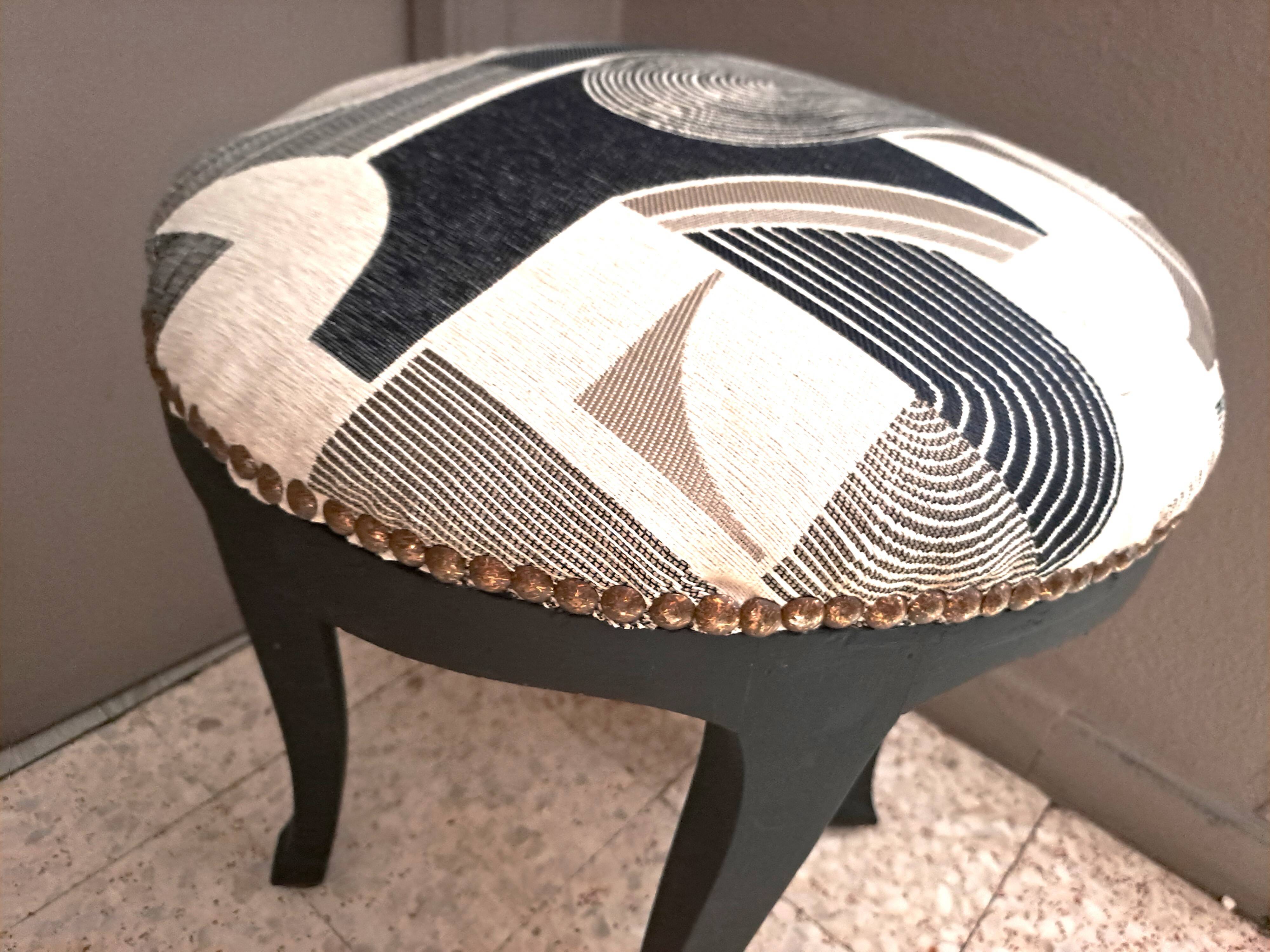 Black wood piano stool Art Deco fabric restoration upholstery 1950 living room decoration