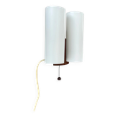 Lampe murale minimaliste en verre satiné blanc et bois de teck par LUXUS, Vittsjö, Suède, années 1970.