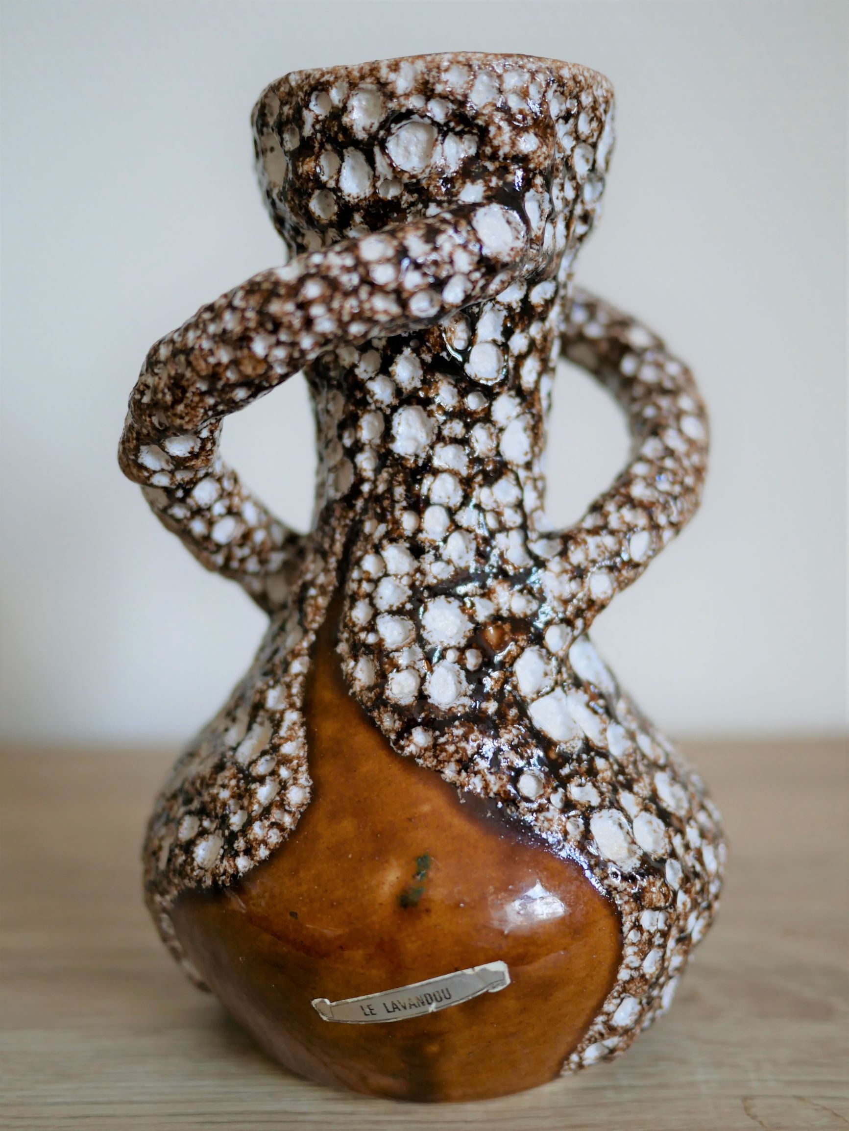 Vase Vallauris vintage brown-white