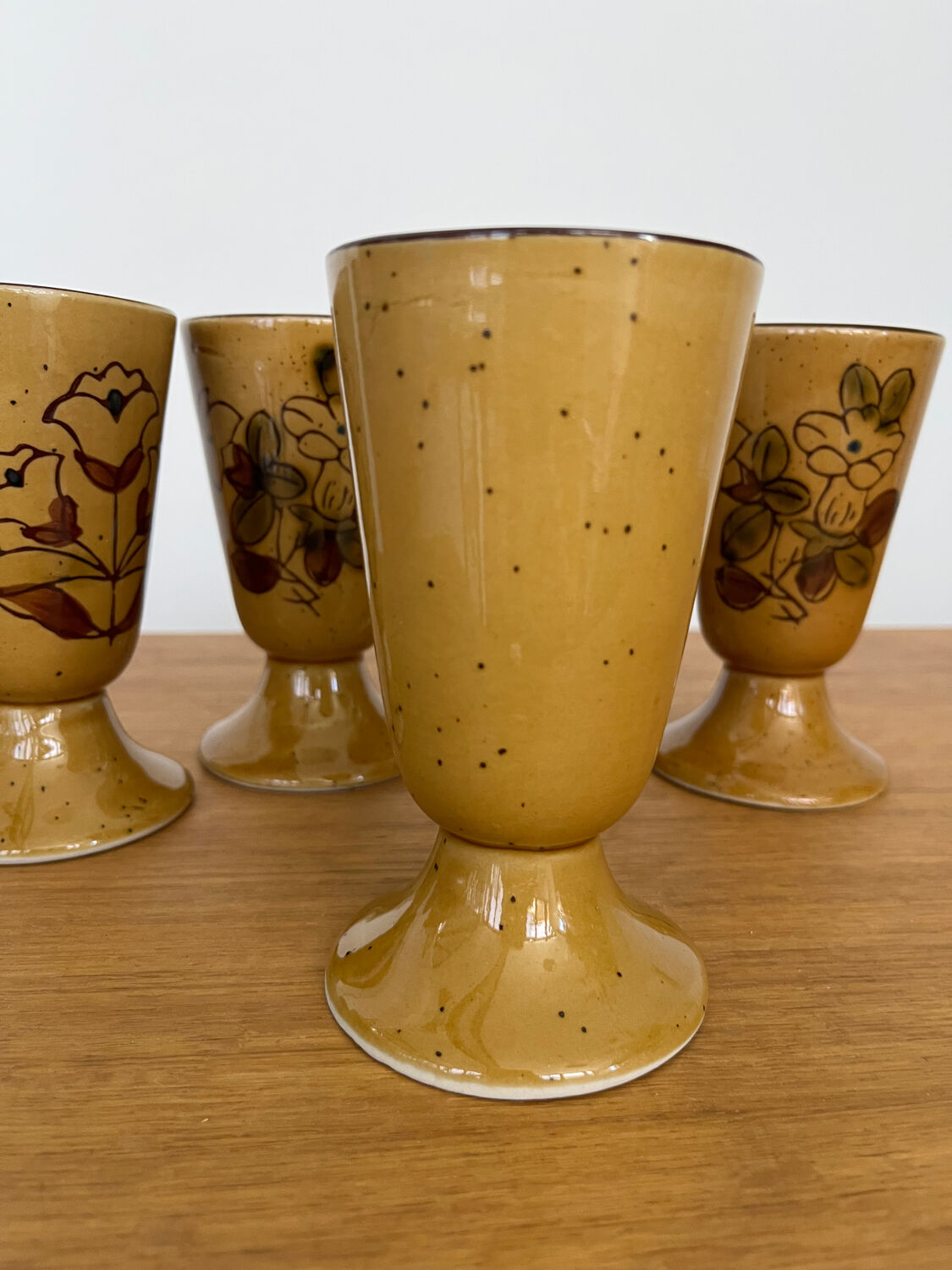 Set of 5 hand-decorated floral mazagrans