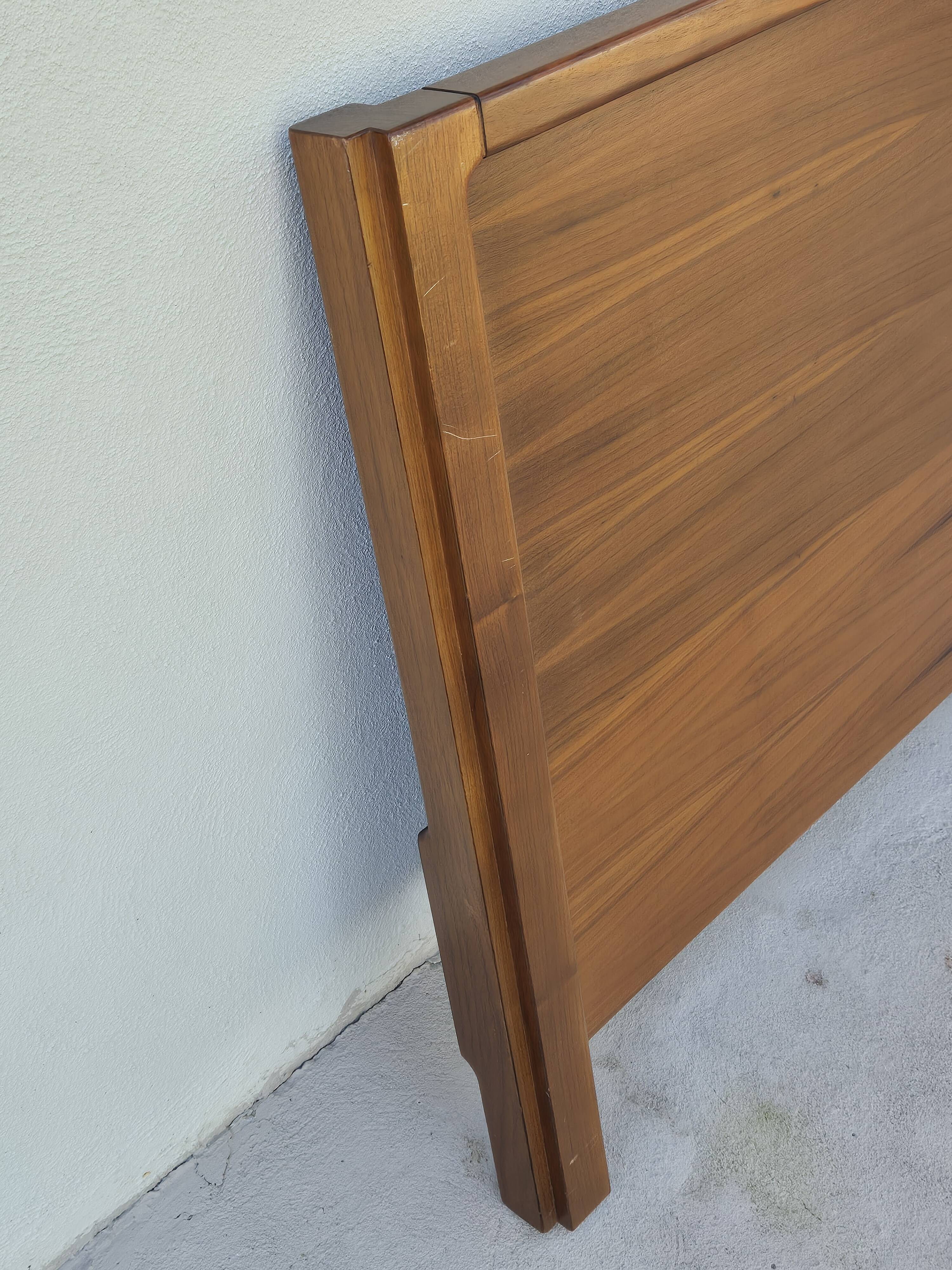 Lit de noyer Stilwood des années 1960