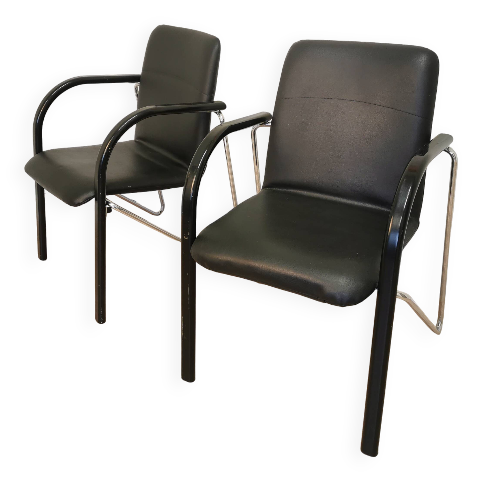 Set of 2 vintage office chairs in black leather chrome base plastic armrests / retro 1980s room