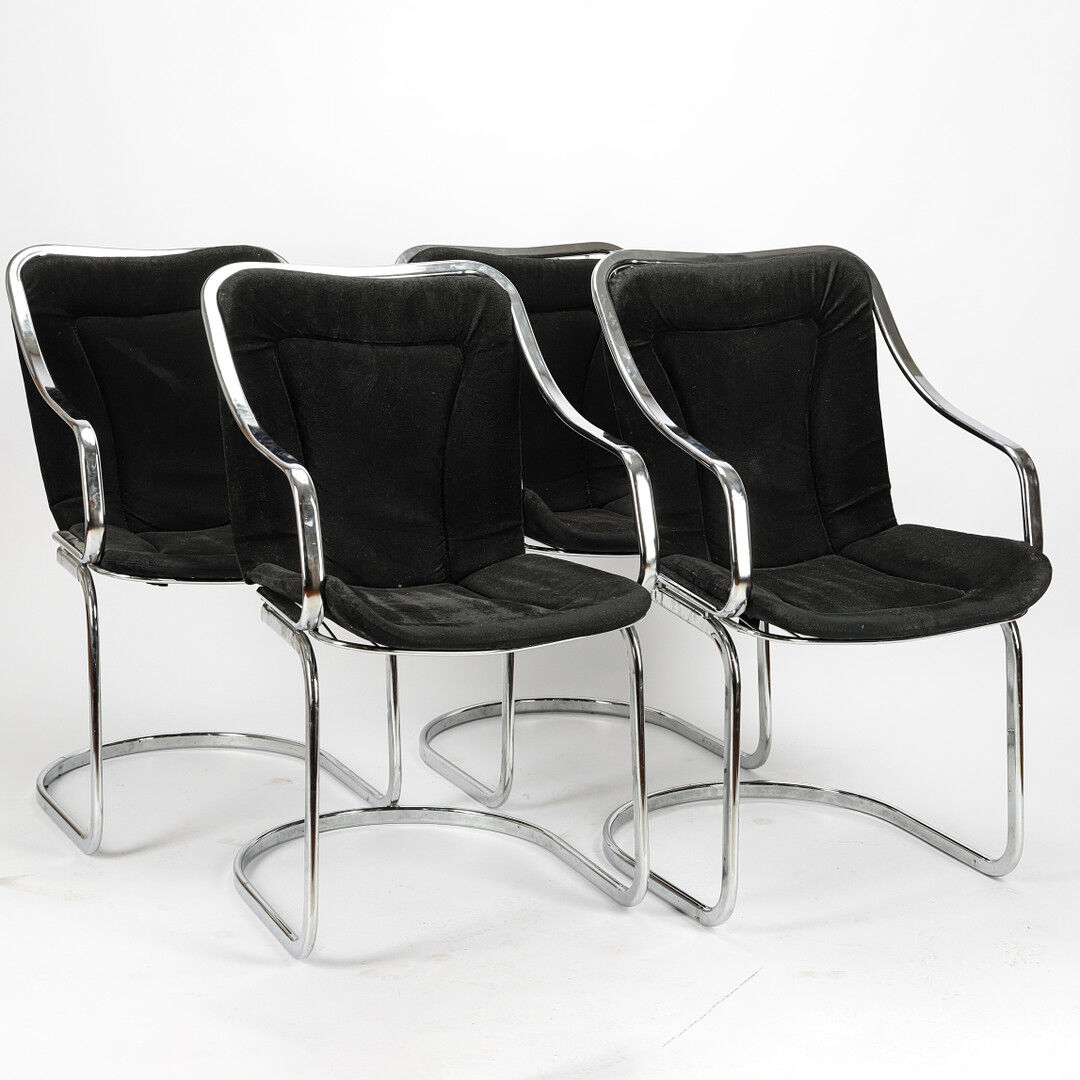 4 chaises en métal chrome, Cidue, Italie , 1980s.