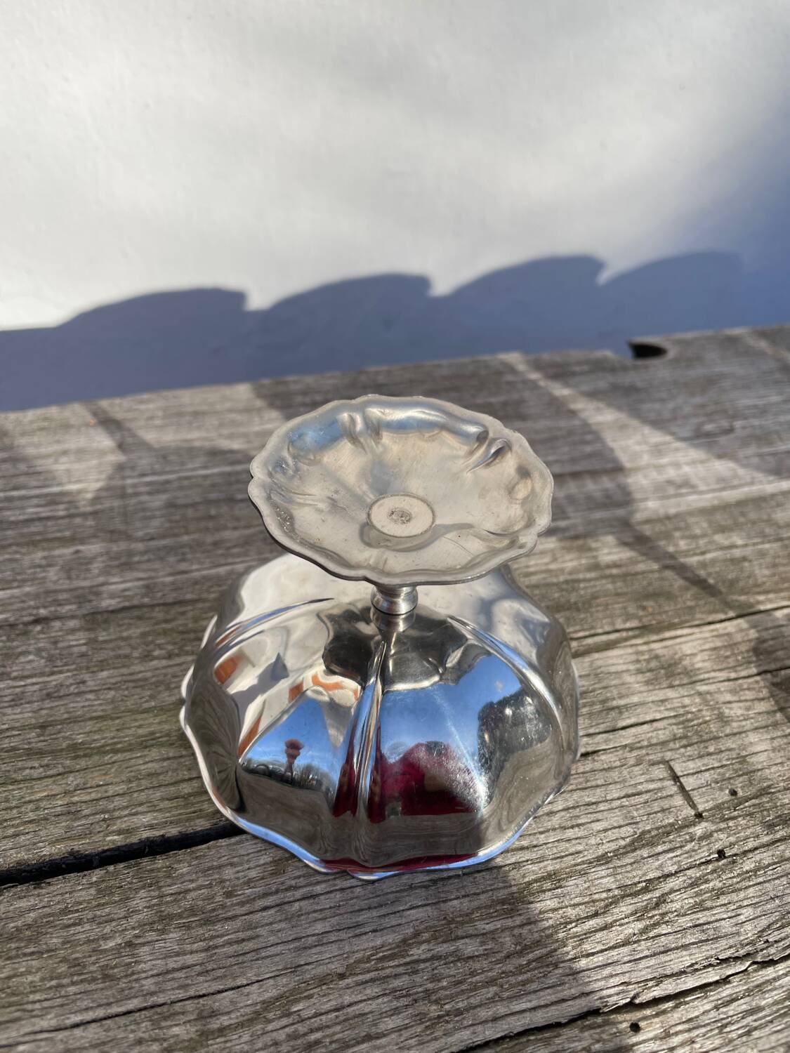 6 stainless steel cups on foot 1970