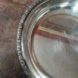 Hollow round silver metal dish