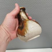 Small, delicious vase by Axel Larsen Denmark 70s for his own company AXELLA