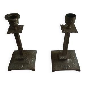 Paire de bougeoirs anciens