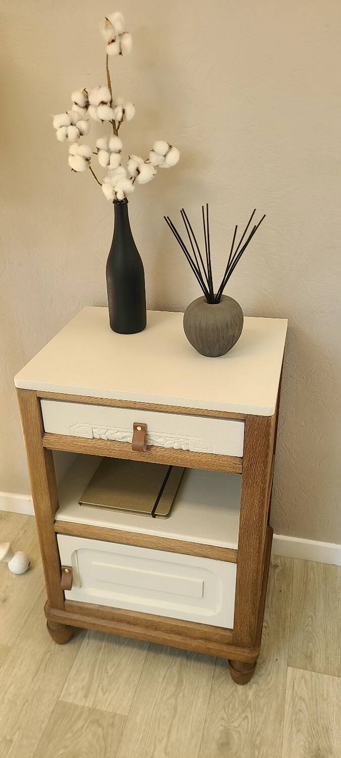 Bedside table