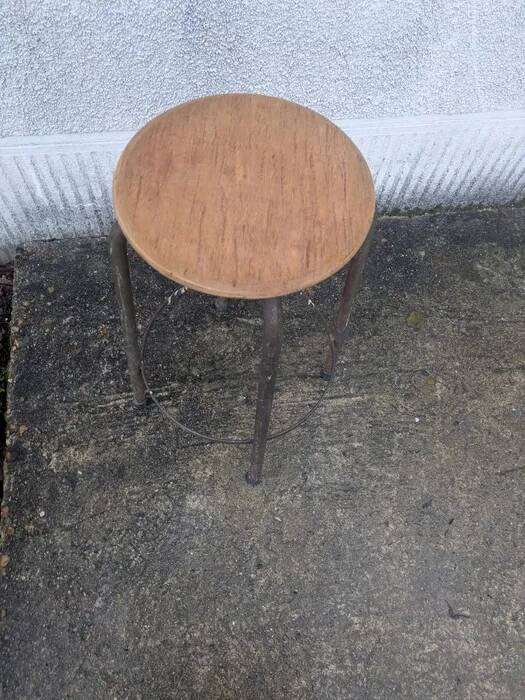 Workshop stool