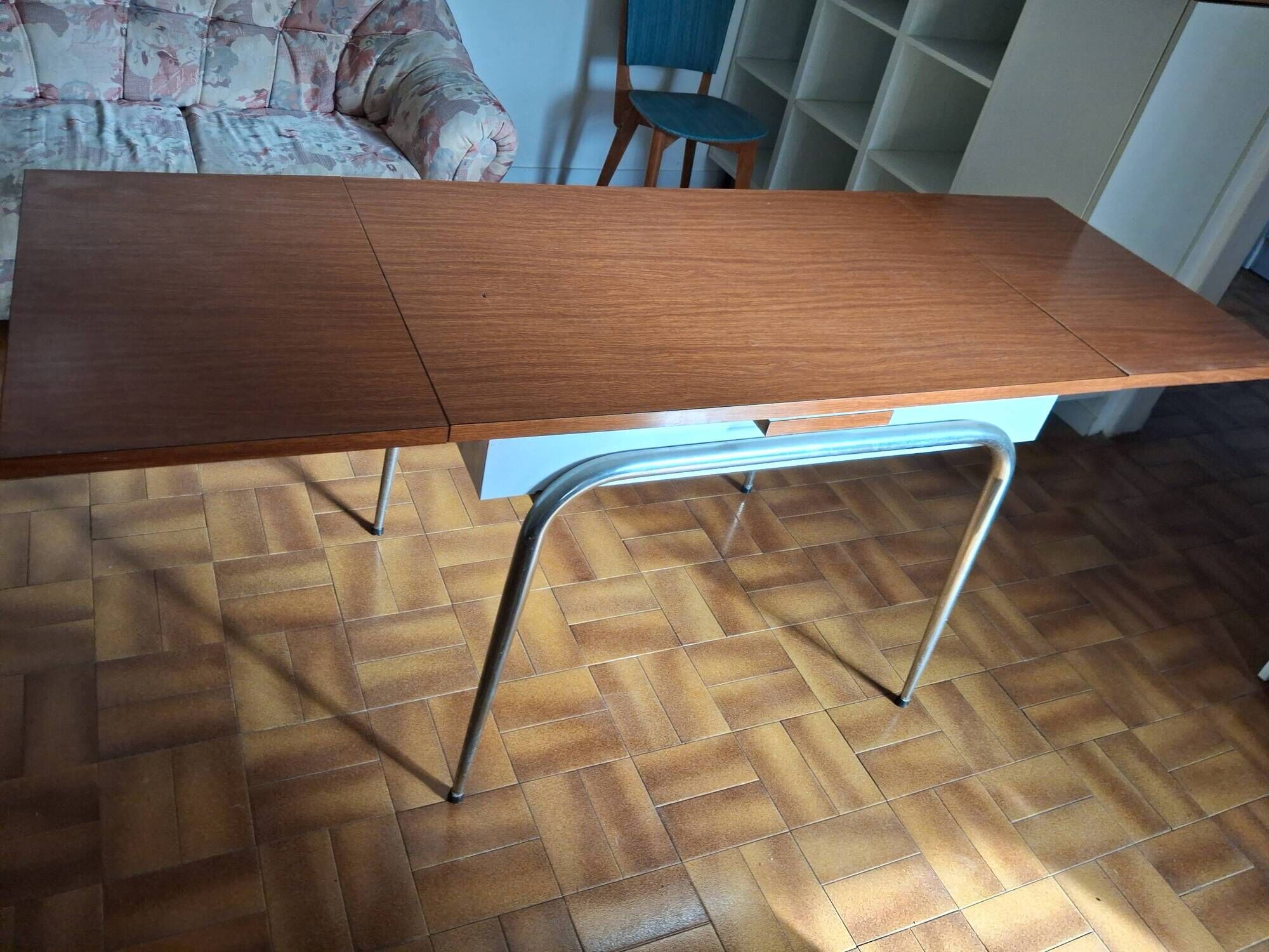 Formica kitchen table