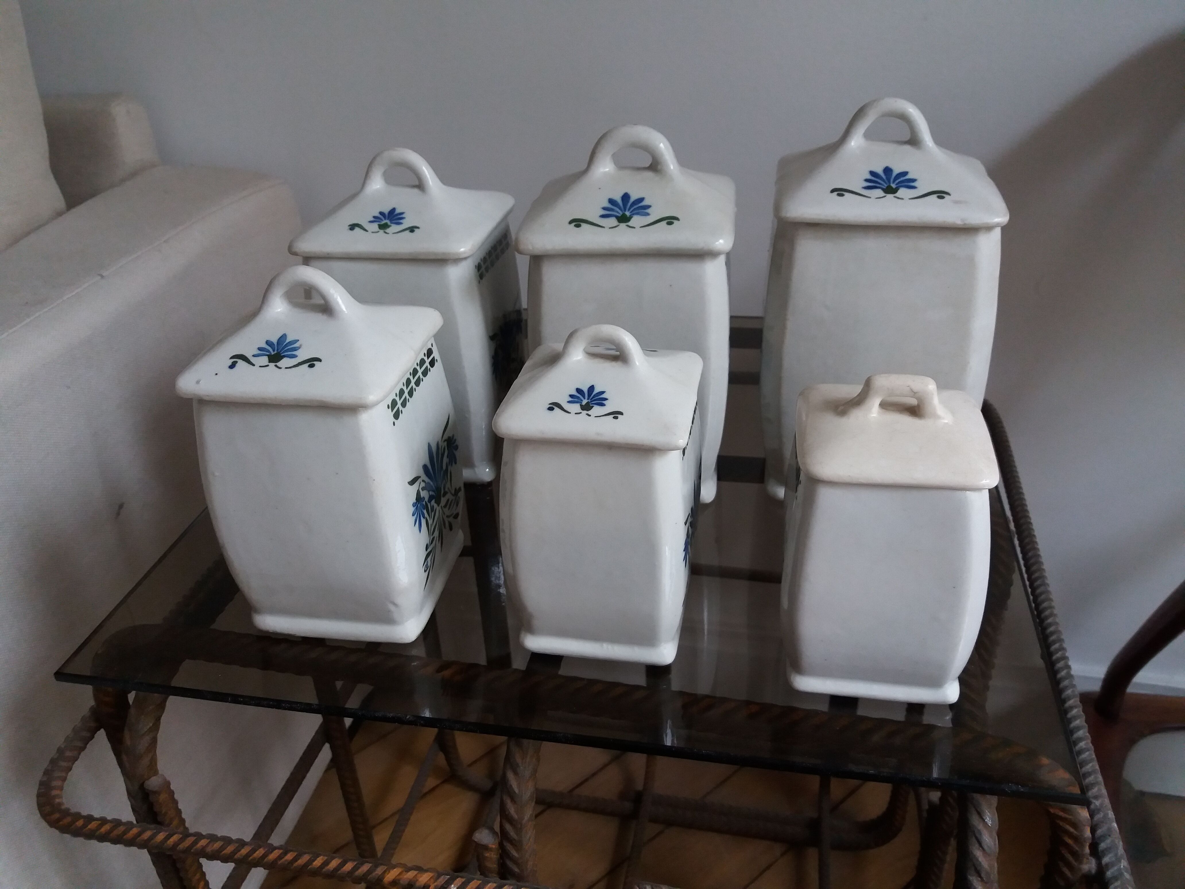 6 spice pots in art nouveau faience