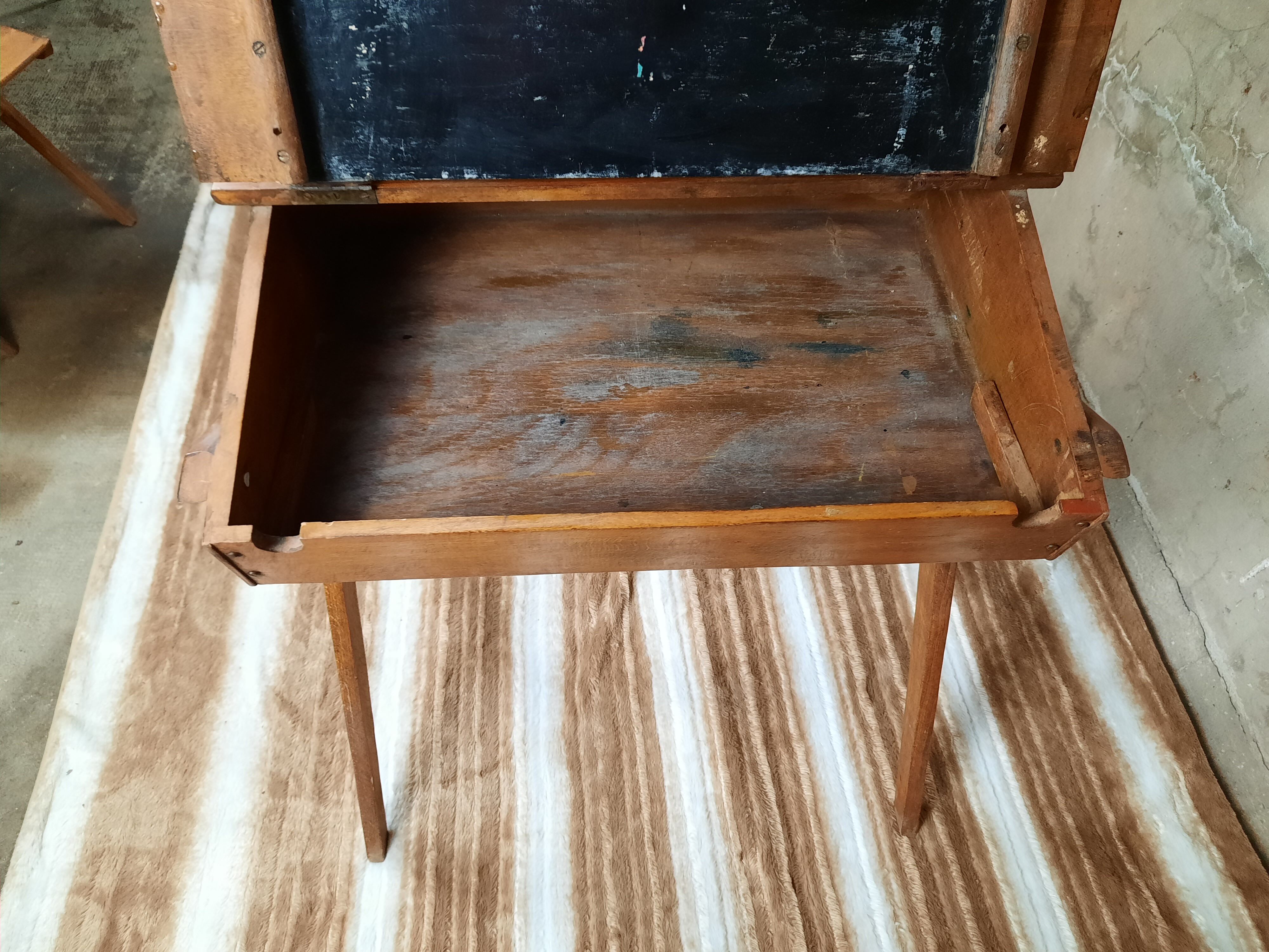 Scandinavian children's desk with its chair
