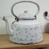 Antique enamelled kettle - Vintage kettle