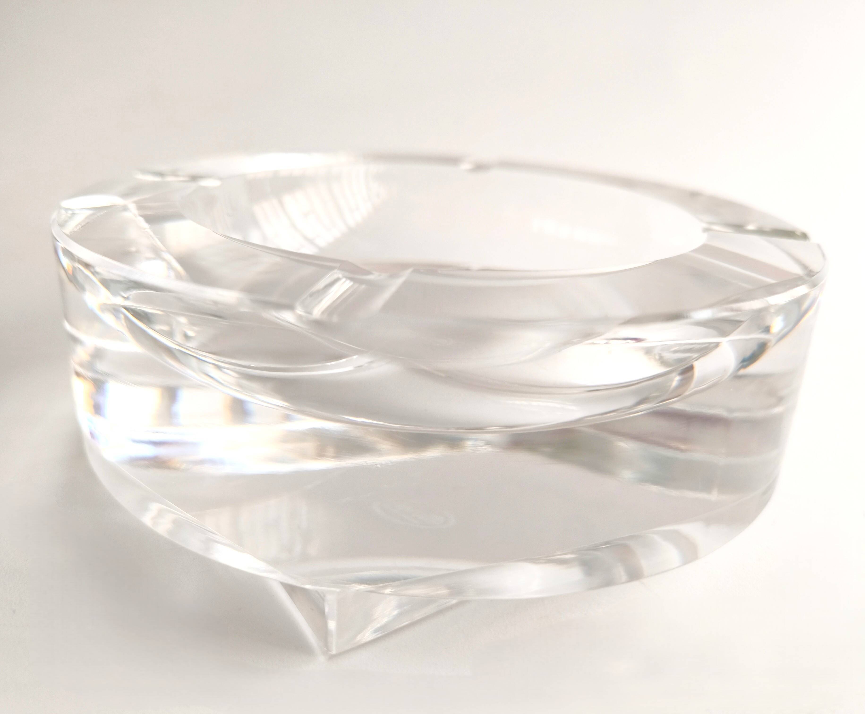 Monumental Czech Moser ashtray made of hand-cut crystal.