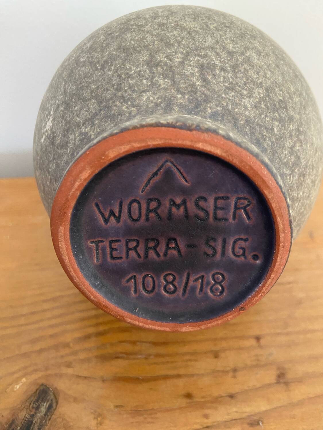 Ancient pitcher signed Wormser Terra Sigillata