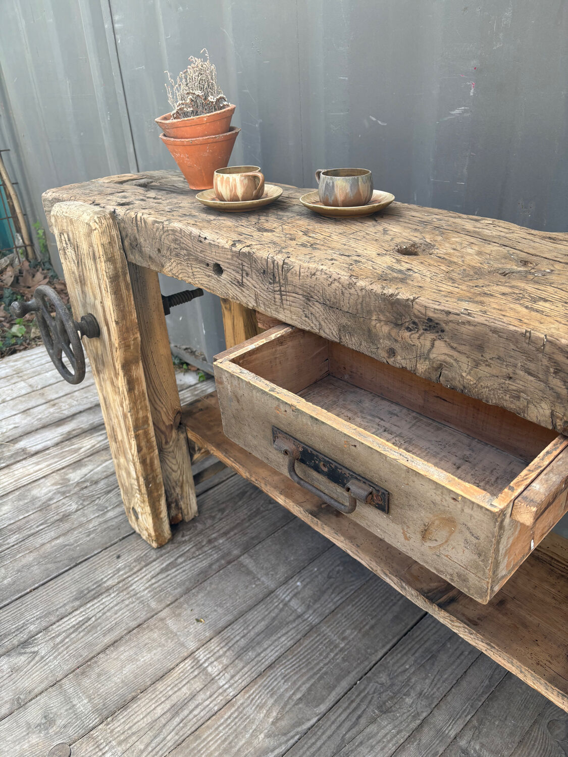 Woodworking bench
